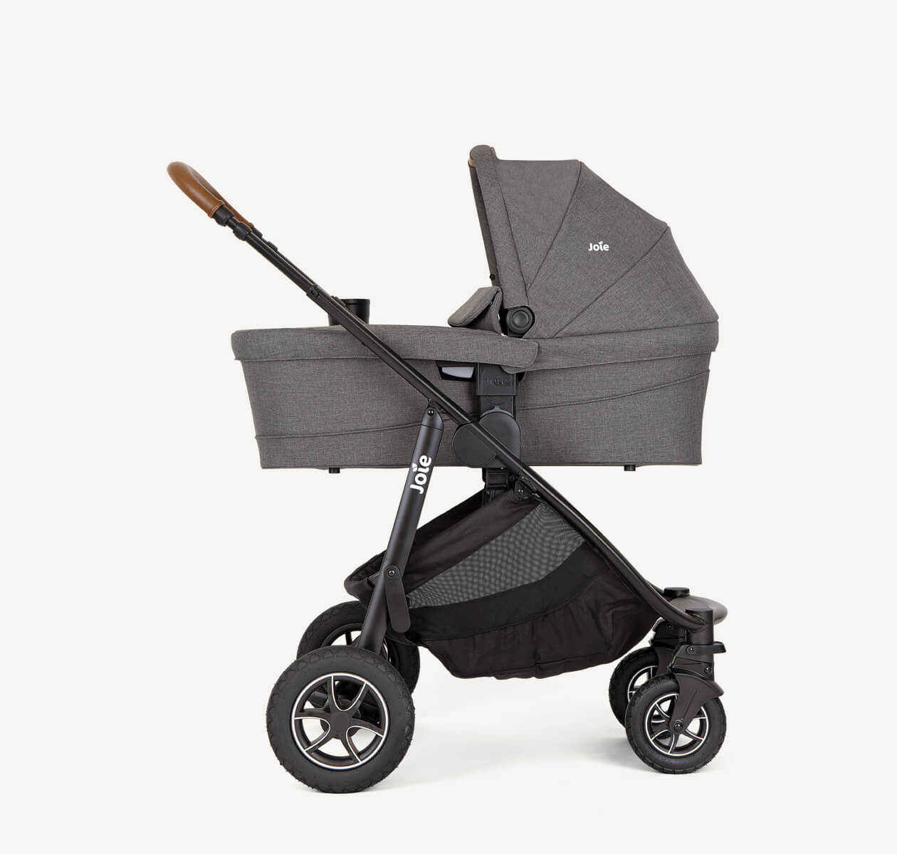 Poussette trio Joie Versatrax avec nacelle Ramble XL, photo du modèle testé